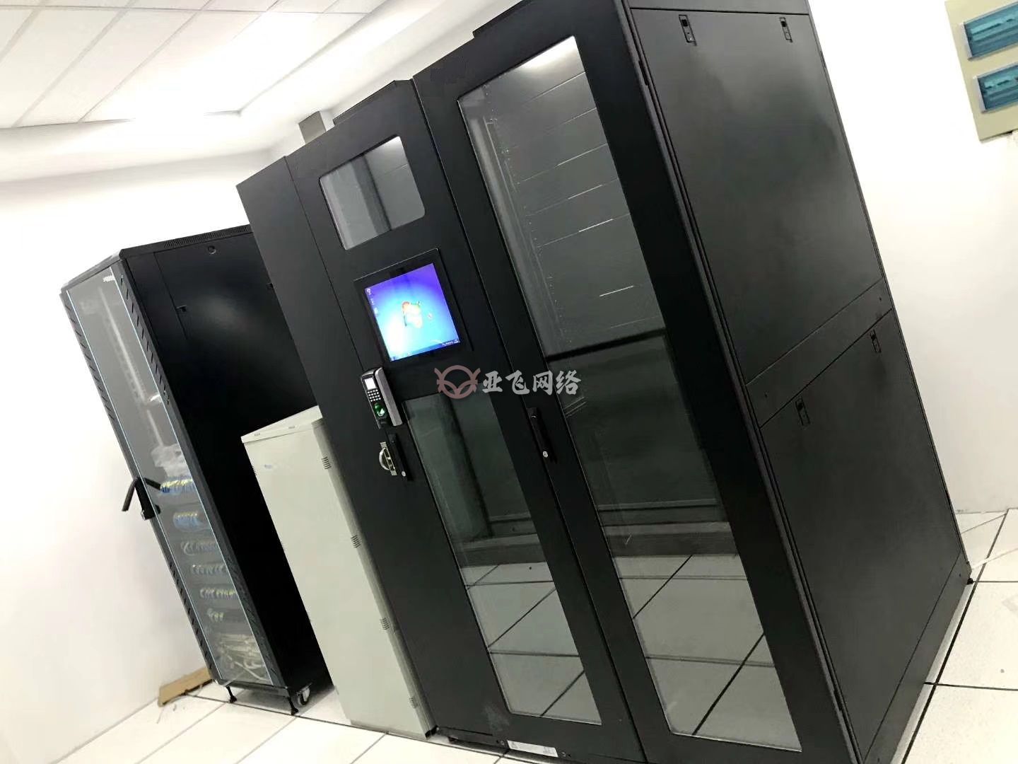 某市某局小型机房案例